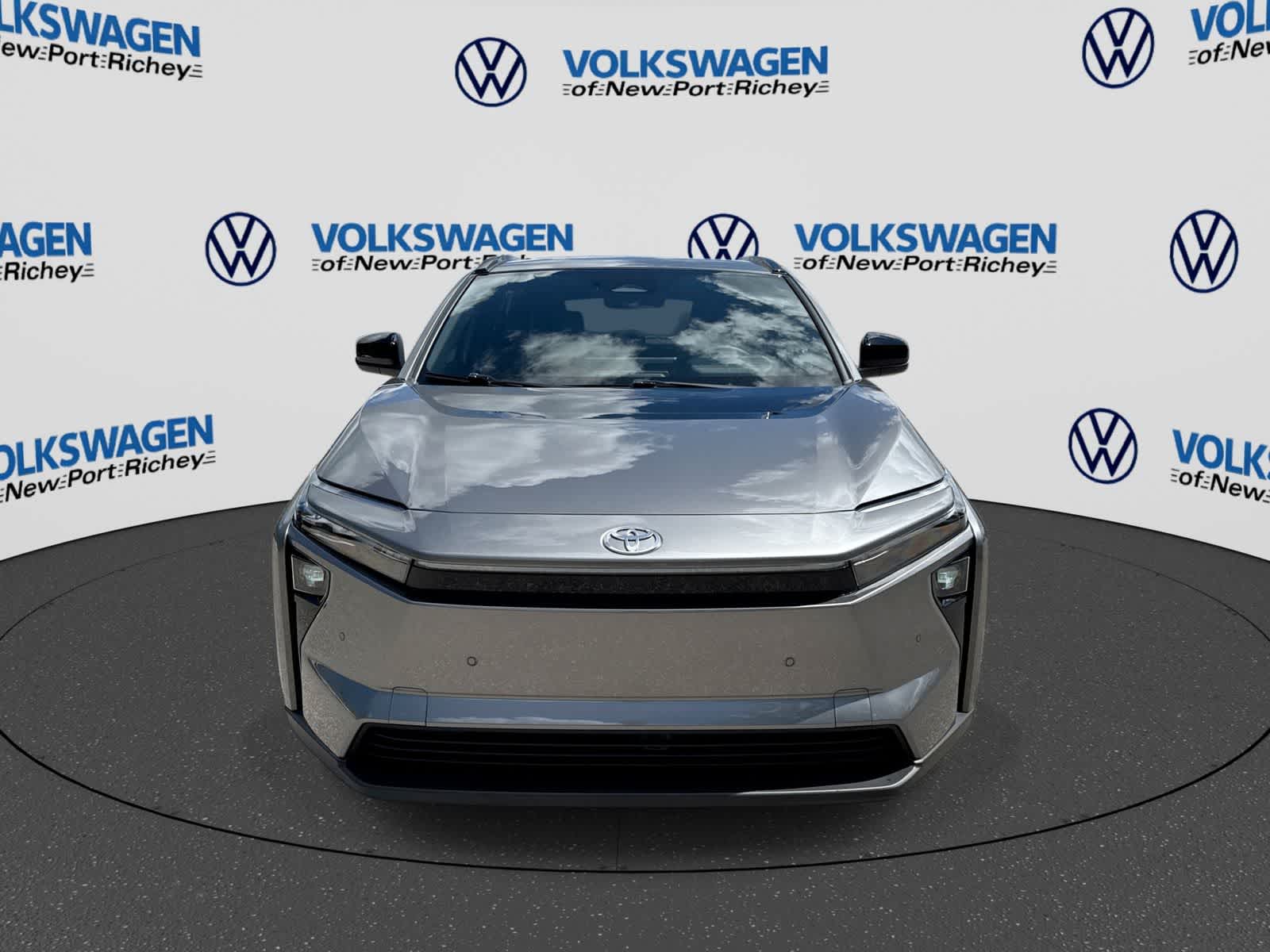 Toyota bZ XLE Plus 2026