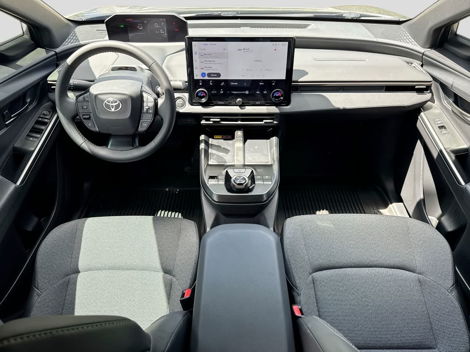 Toyota bZ XLE Plus 2026