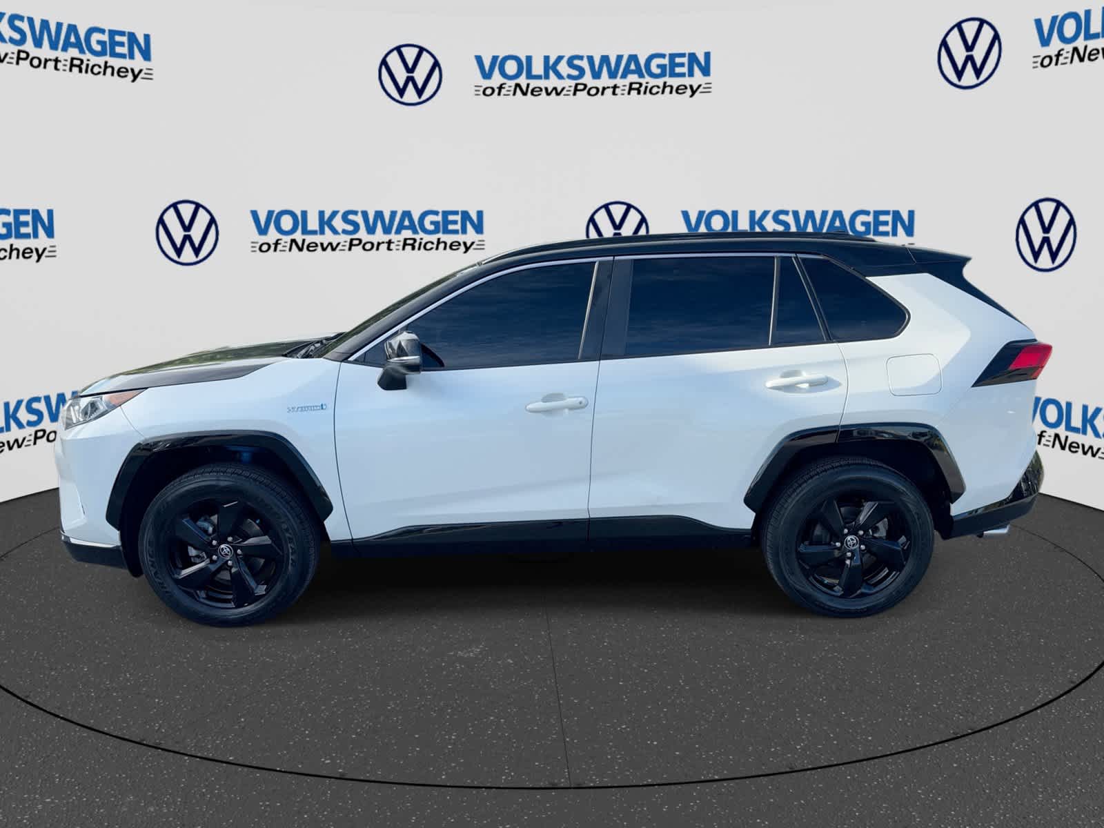 Toyota RAV4 Hybrid XSE 2021