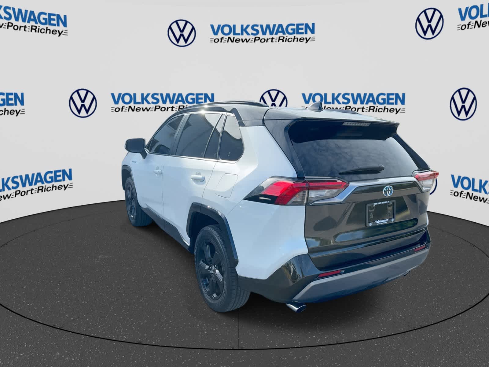 Toyota RAV4 Hybrid XSE 2021