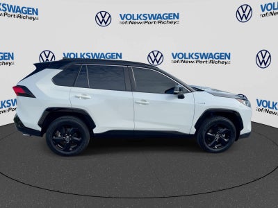 Toyota RAV4 Hybrid XSE 2021