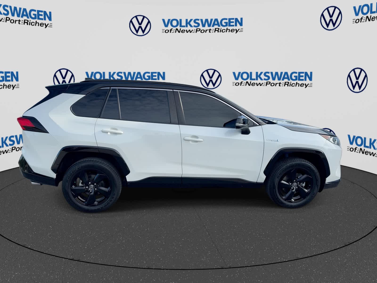Toyota RAV4 Hybrid XSE 2021