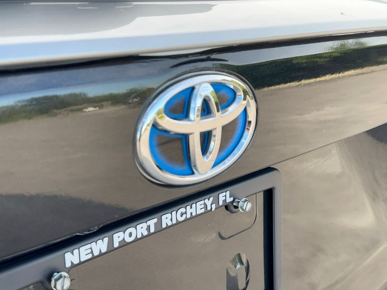Toyota RAV4 Hybrid XSE 2021