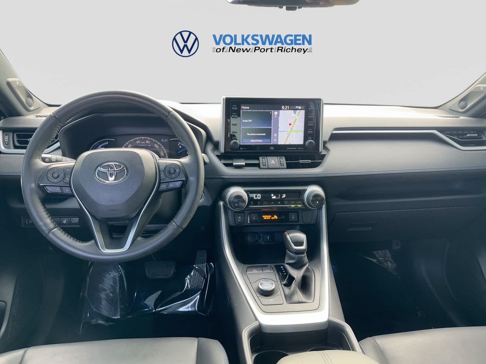 Toyota RAV4 Hybrid XSE 2021