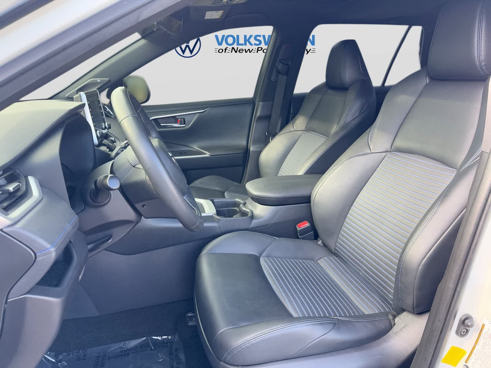 Toyota RAV4 Hybrid XSE 2021