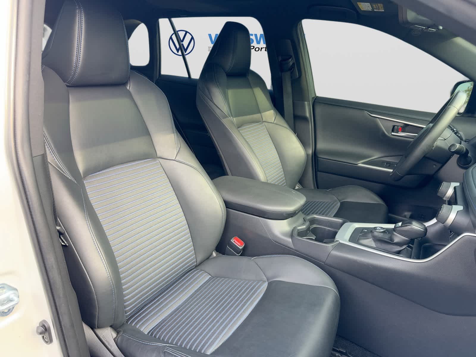 Toyota RAV4 Hybrid XSE 2021