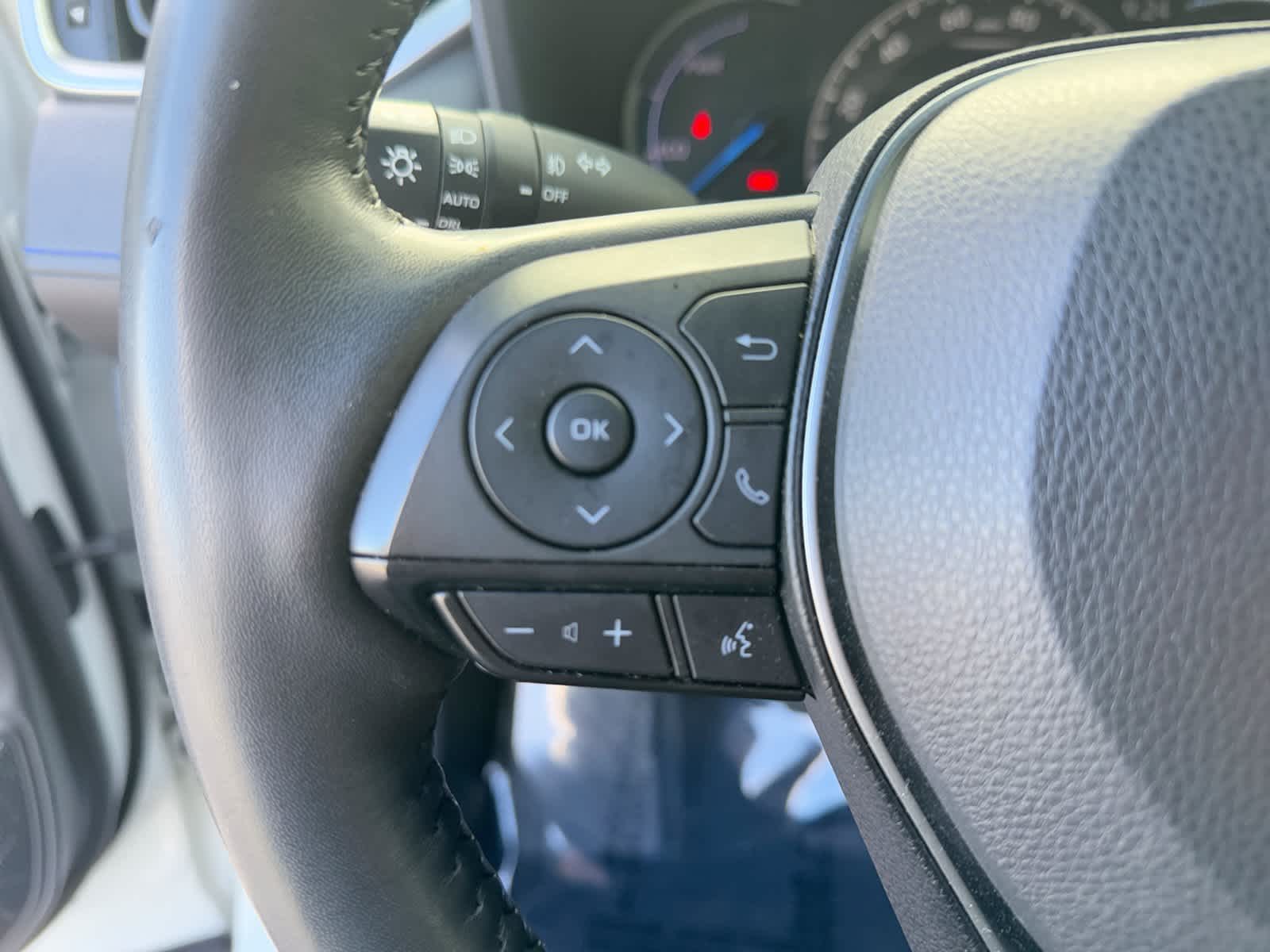 Toyota RAV4 Hybrid XSE 2021