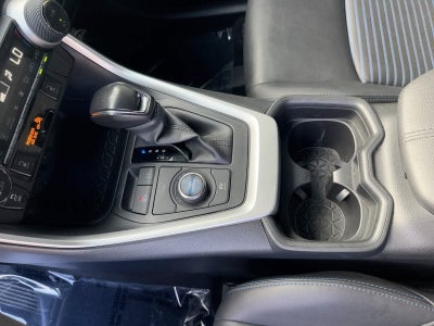 Toyota RAV4 Hybrid XSE 2021