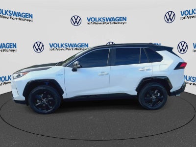 Toyota RAV4 Hybrid XSE 2021