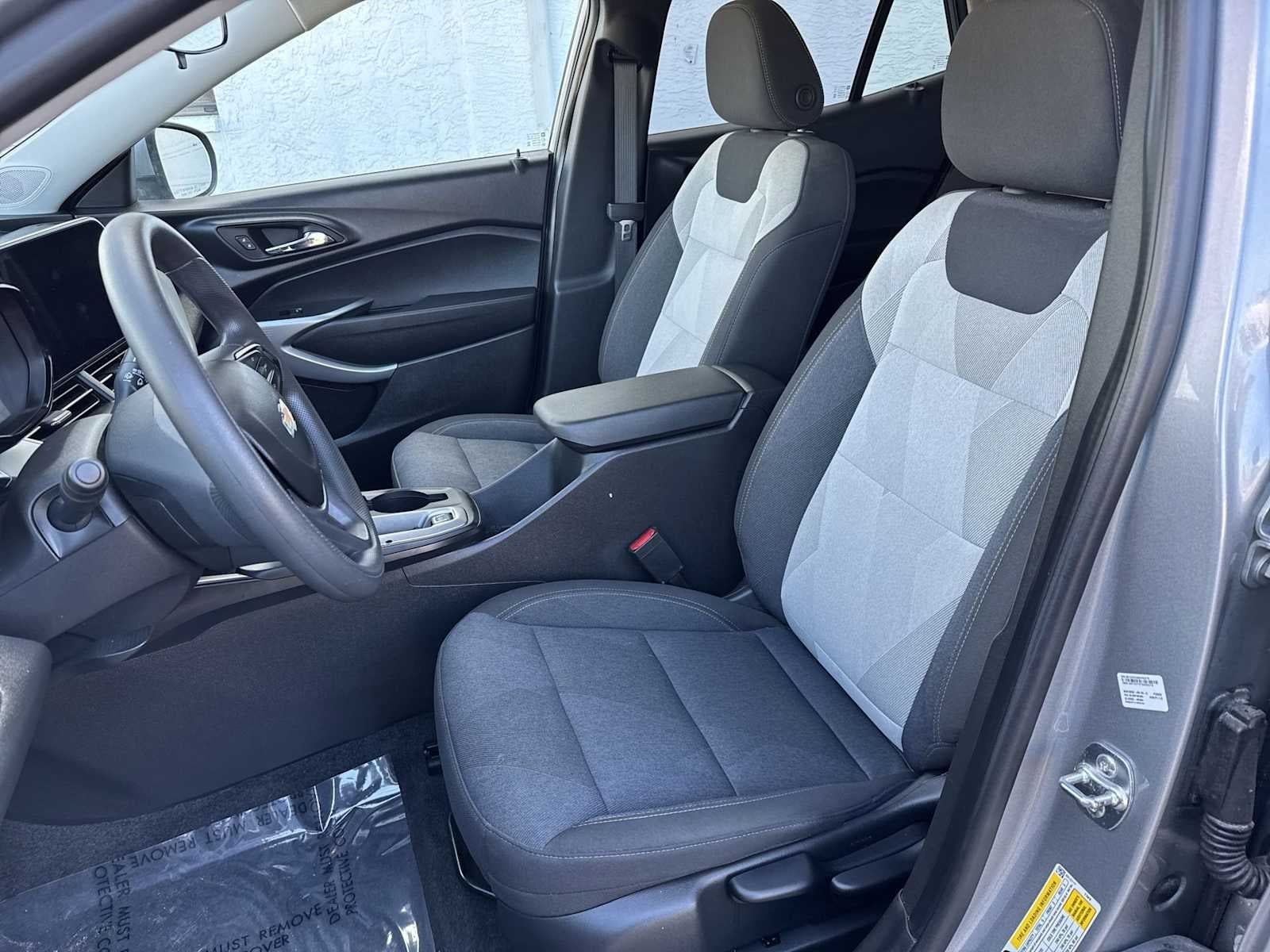 Chevrolet Trax LS 2024