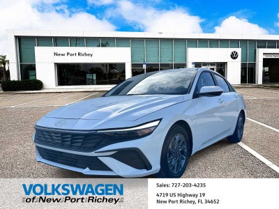 Hyundai Elantra SEL 2024