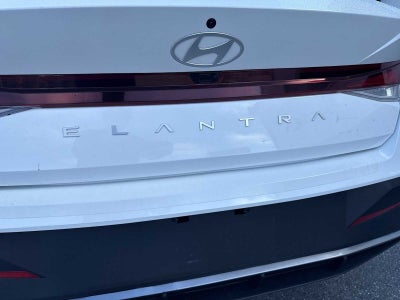 Hyundai Elantra SEL 2024