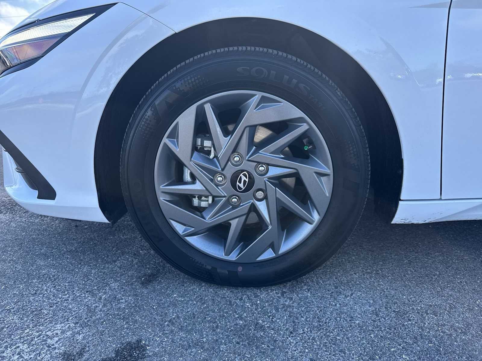 Hyundai Elantra SEL 2024