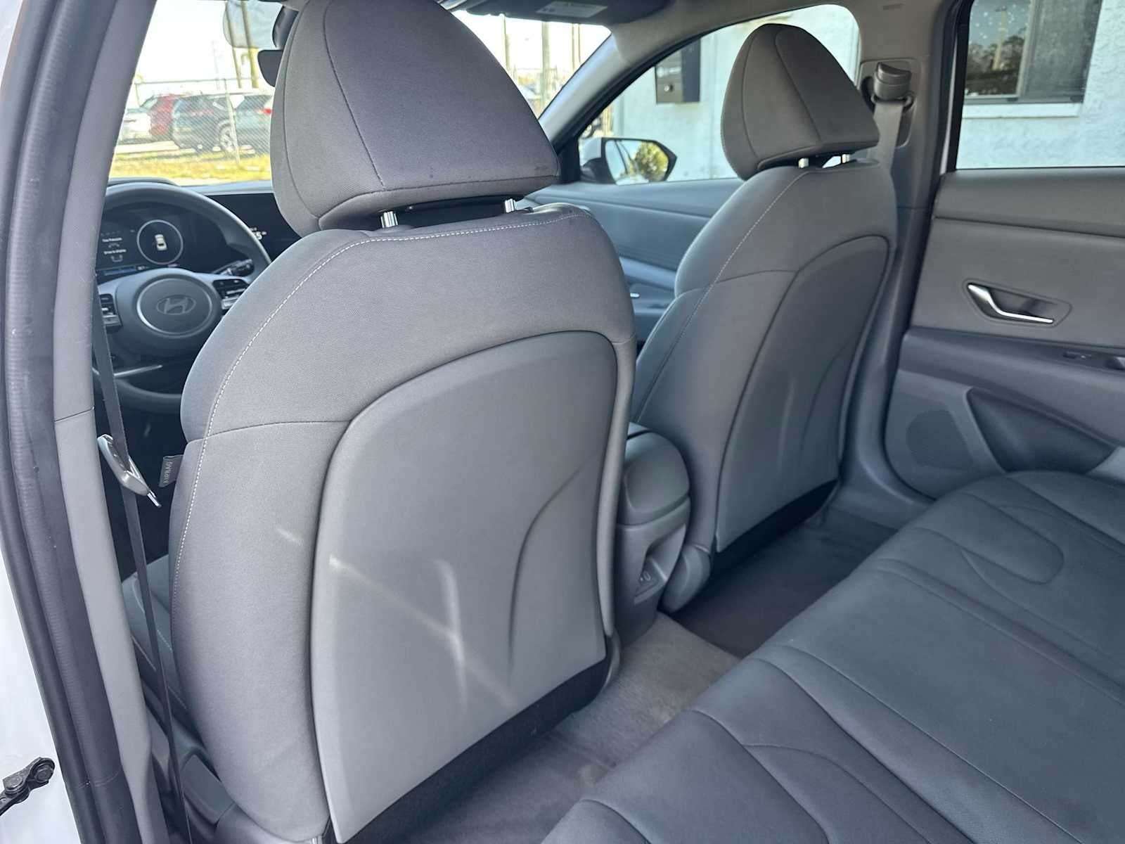 Hyundai Elantra SEL 2024