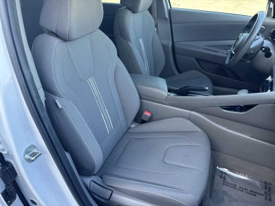 Hyundai Elantra SEL 2024