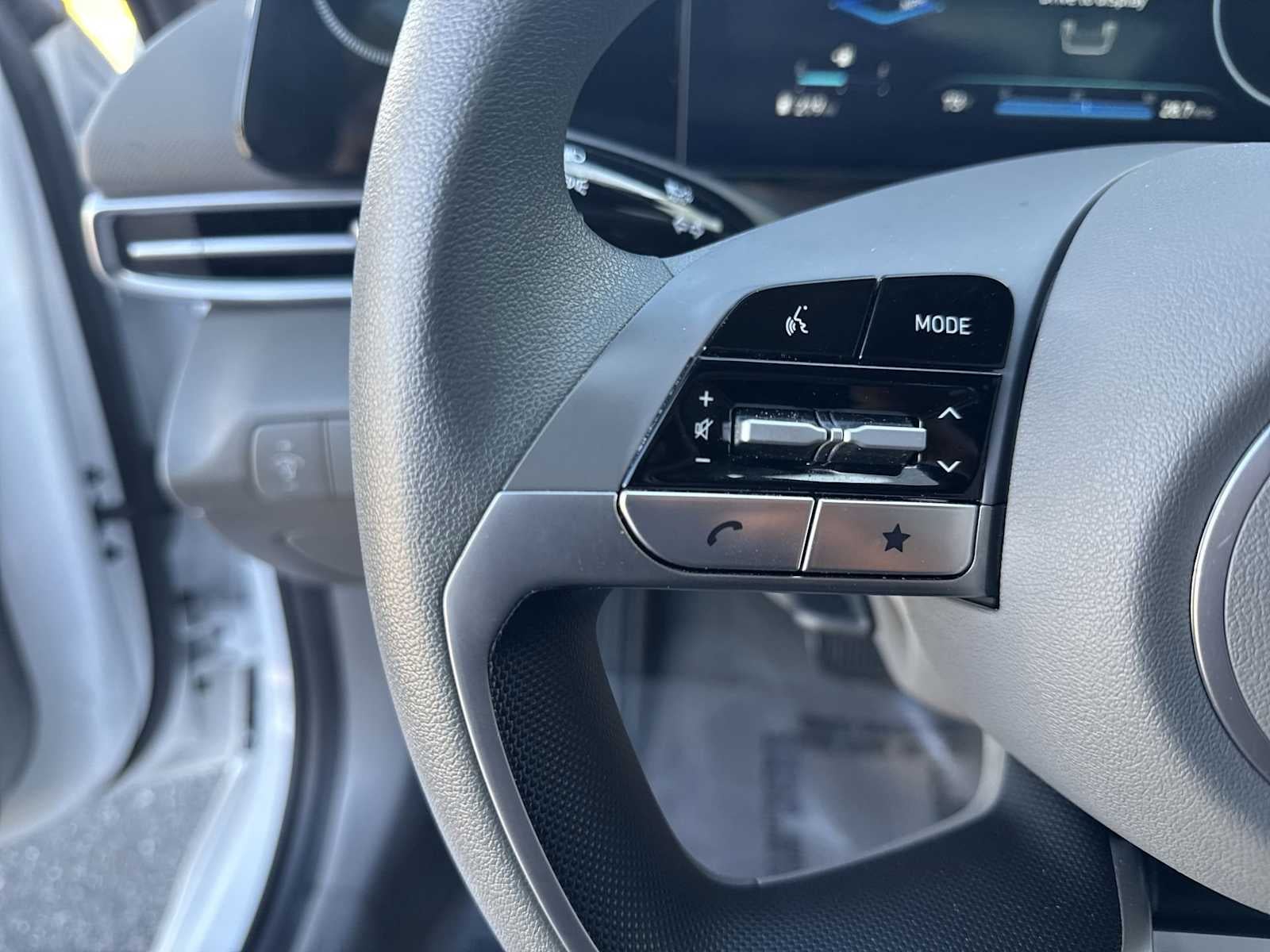 Hyundai Elantra SEL 2024