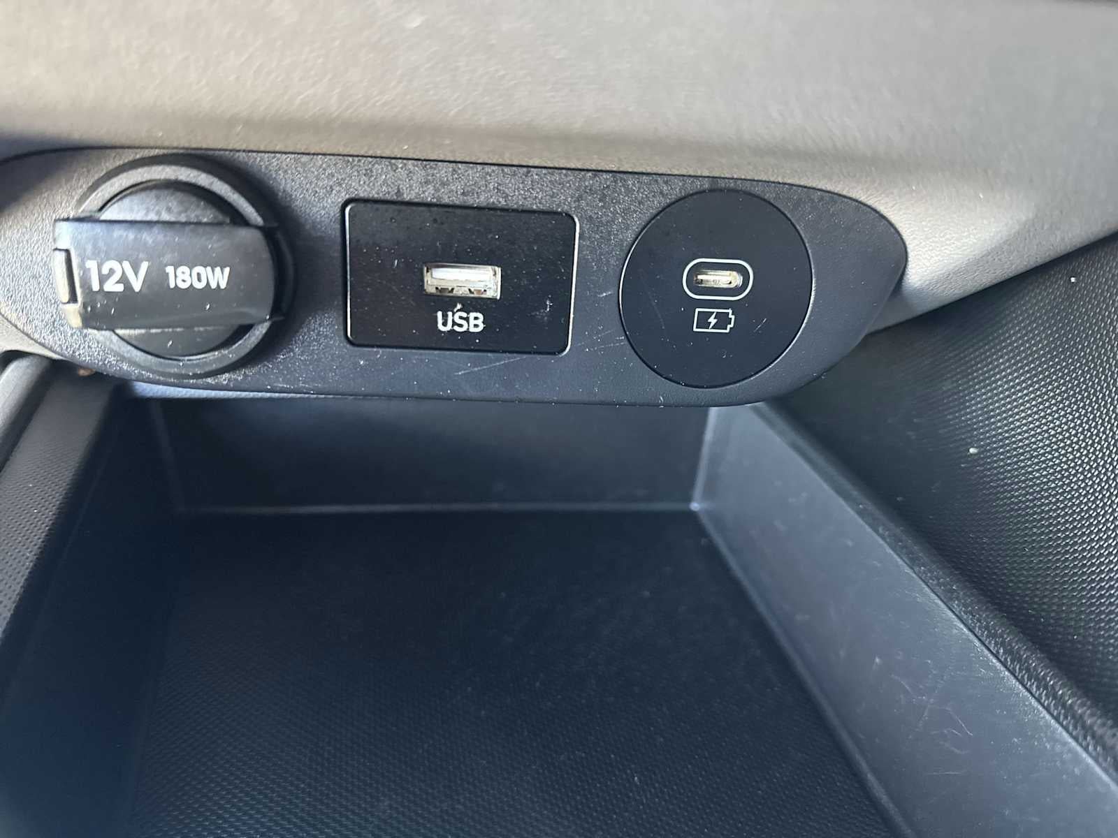 Hyundai Elantra SEL 2024