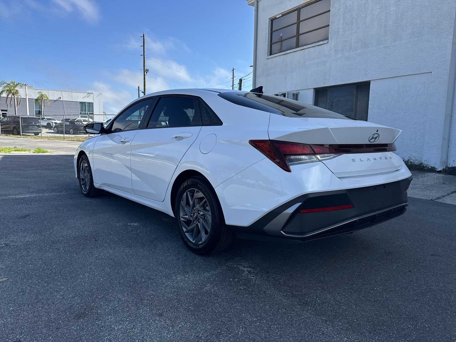 Hyundai Elantra SEL 2024