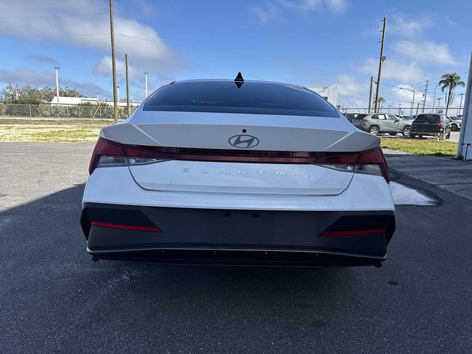 Hyundai Elantra SEL 2024