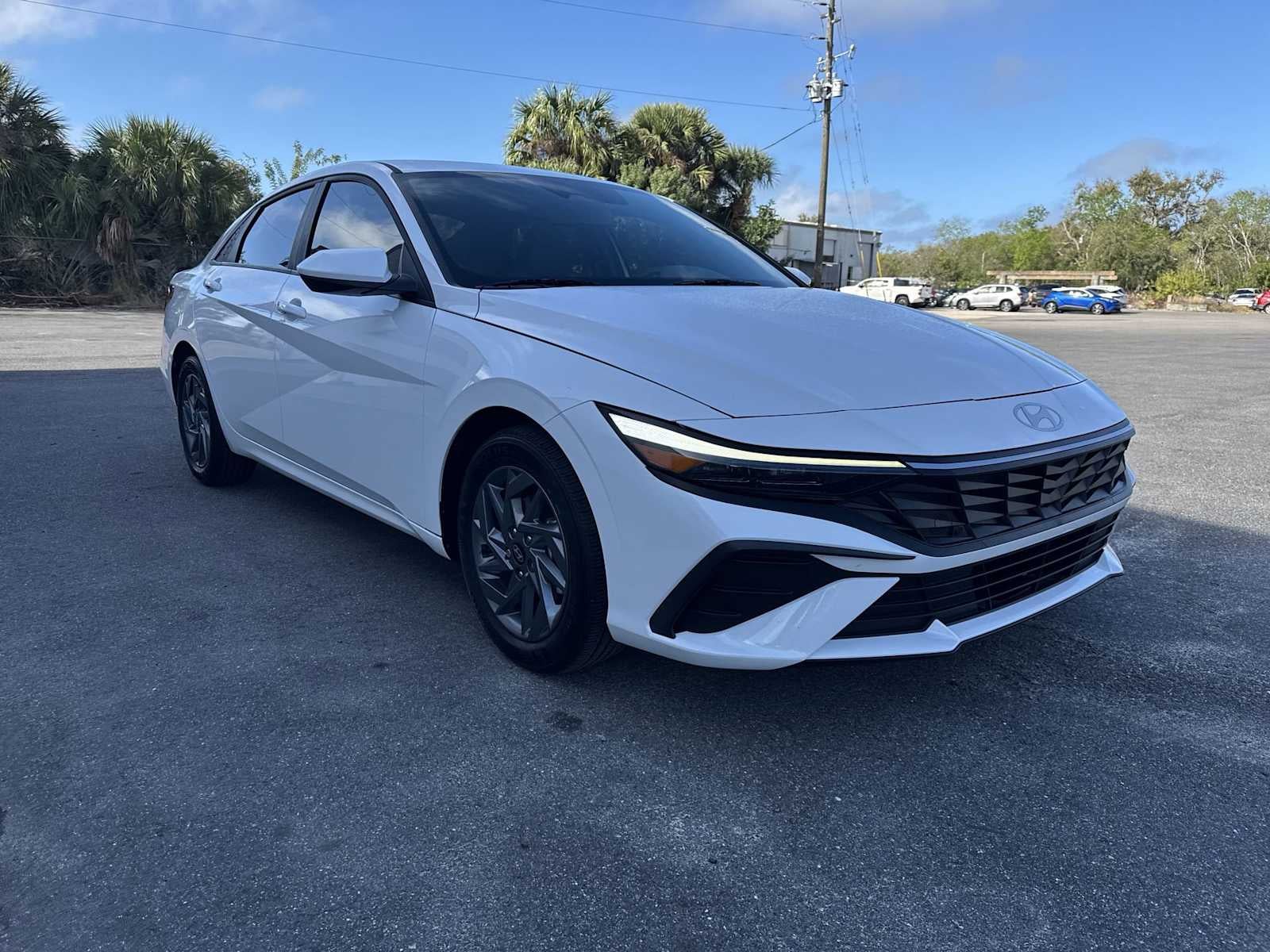 Hyundai Elantra SEL 2024