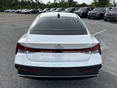 Hyundai Elantra SEL 2024