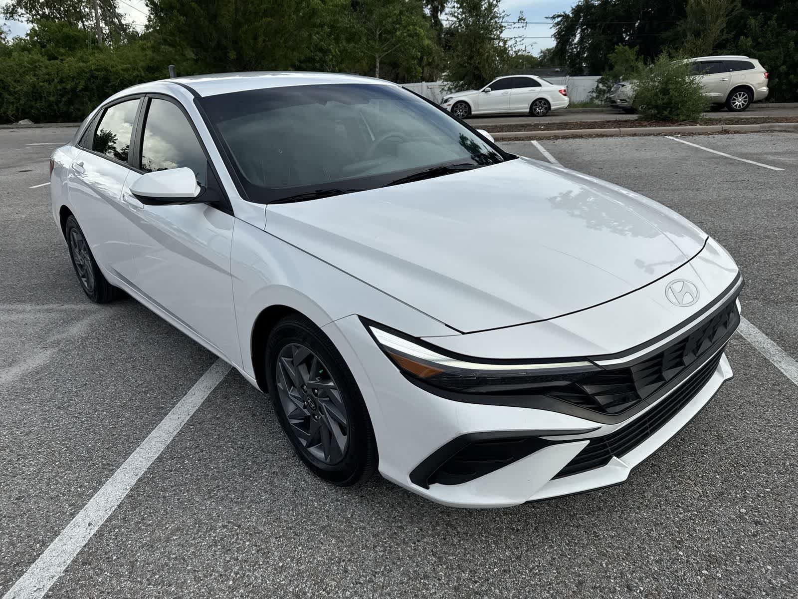Hyundai Elantra SEL 2024