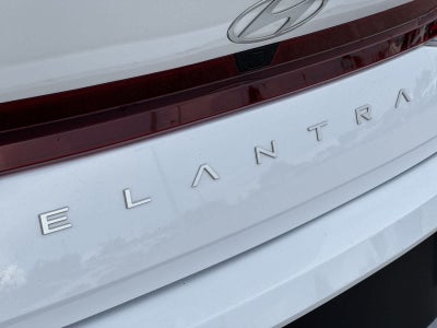 Hyundai Elantra SEL 2024