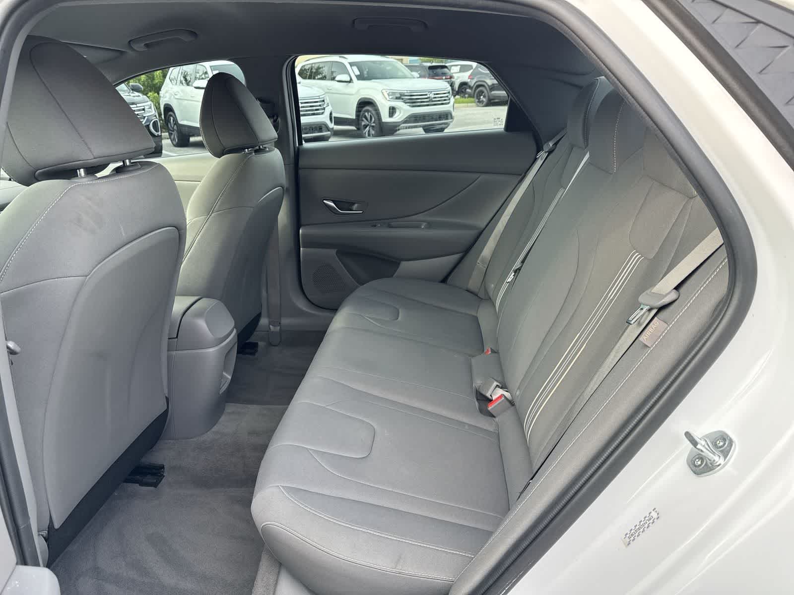Hyundai Elantra SEL 2024