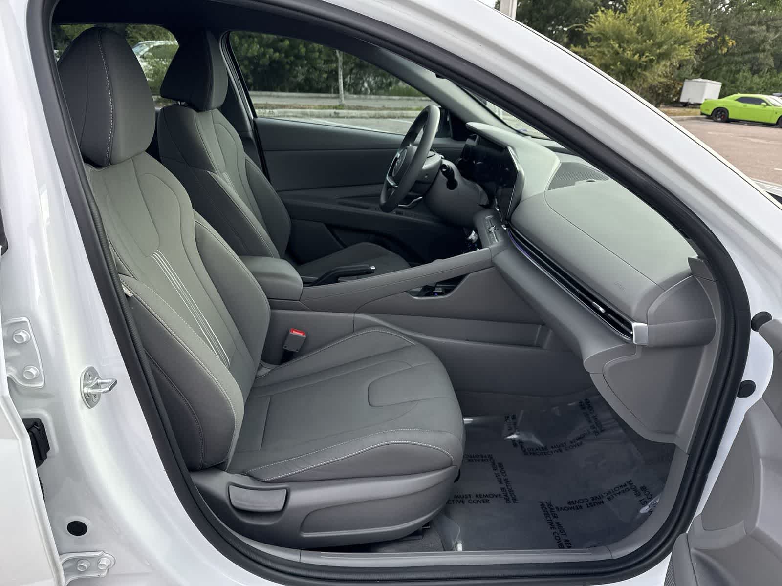 Hyundai Elantra SEL 2024
