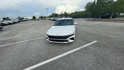Hyundai Elantra SEL 2024