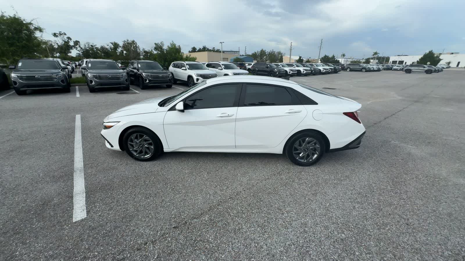 Hyundai Elantra SEL 2024