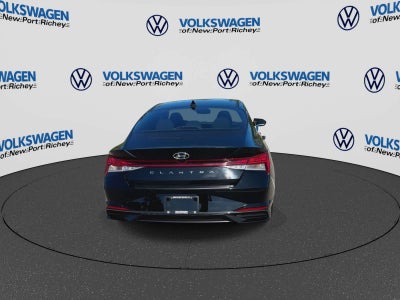 Hyundai Elantra SEL 2022