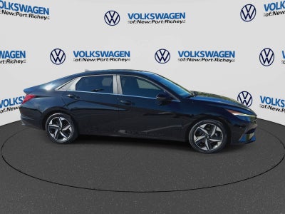 Hyundai Elantra SEL 2022