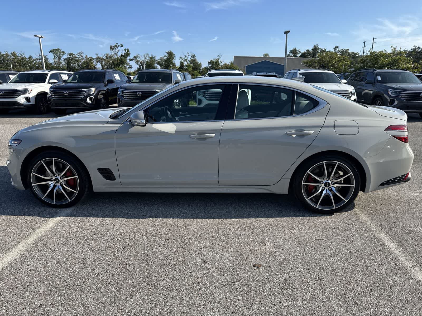 Genesis G70 2.5T de 2025