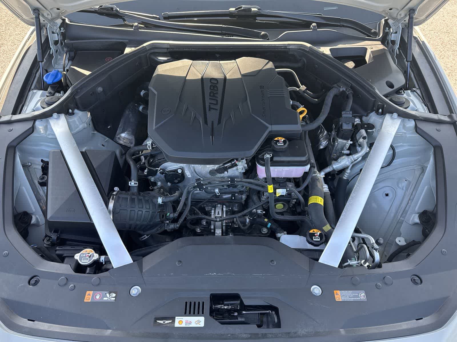 Genesis G70 2.5T de 2025