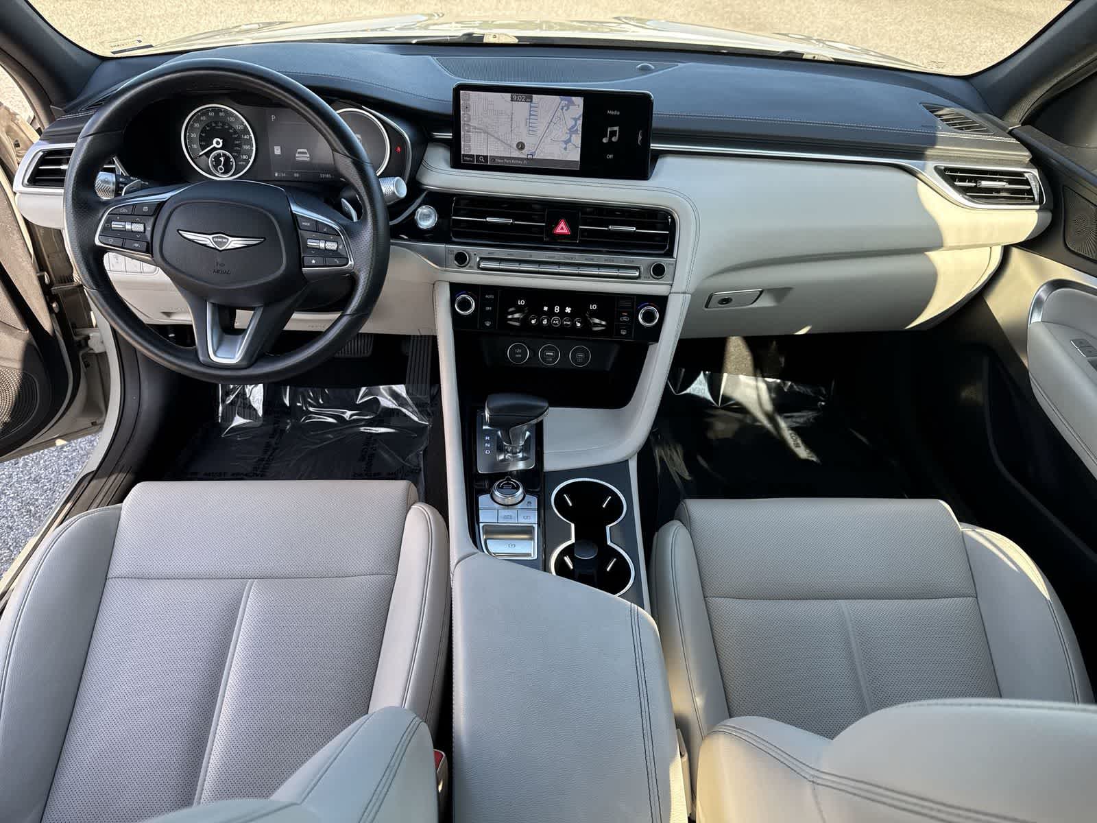 Genesis G70 2.5T de 2025