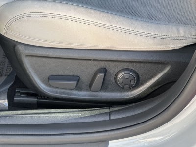 Genesis G70 2.5T de 2025