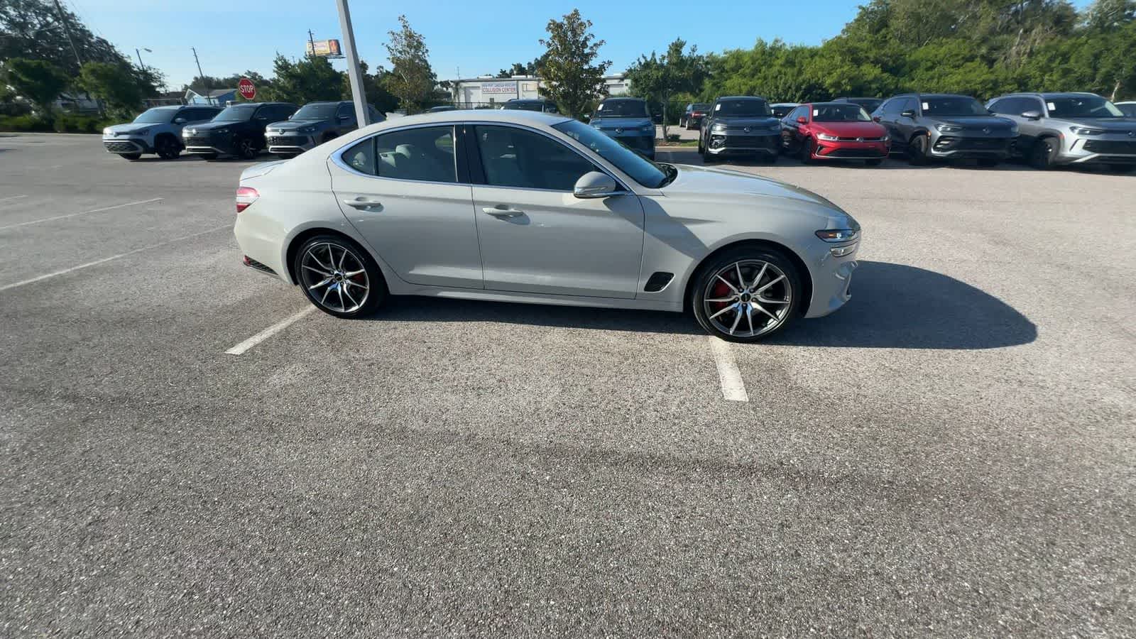 Genesis G70 2.5T de 2025