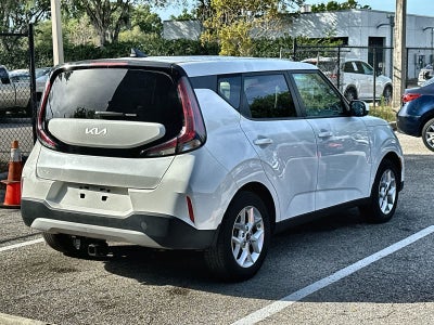 Kia Soul LX 2024