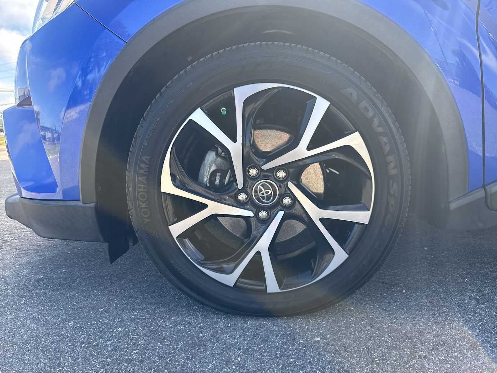 Toyota C-HR Base 2019