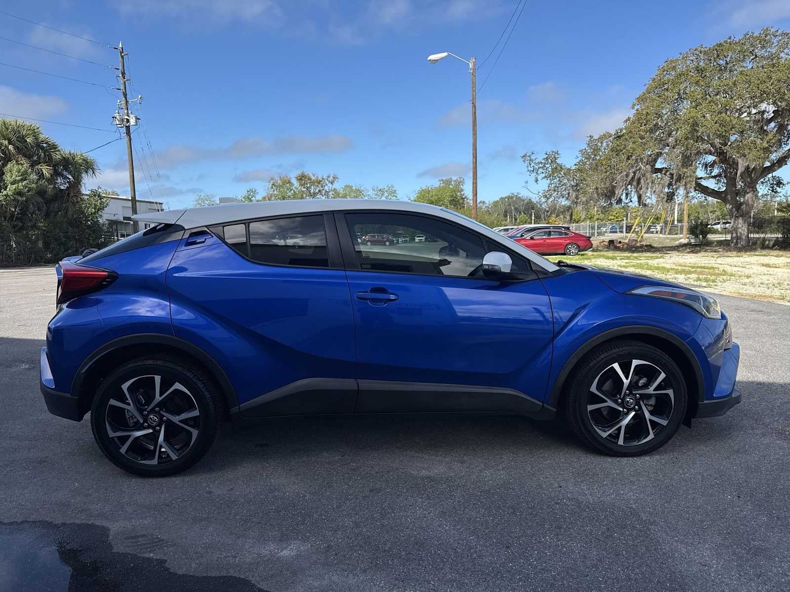 Toyota C-HR Base 2019