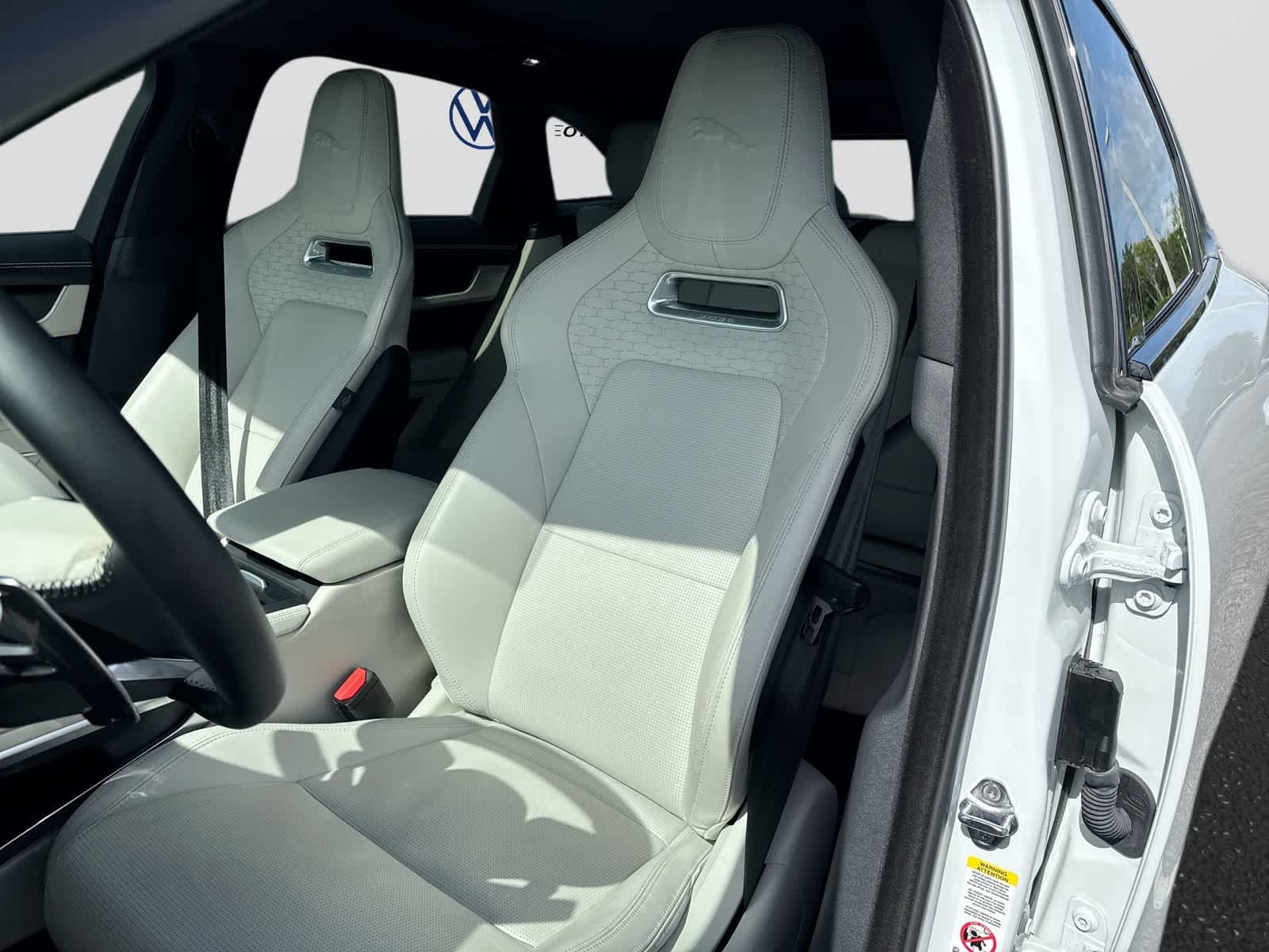 Jaguar F-PACE R-Dynamic S 2026