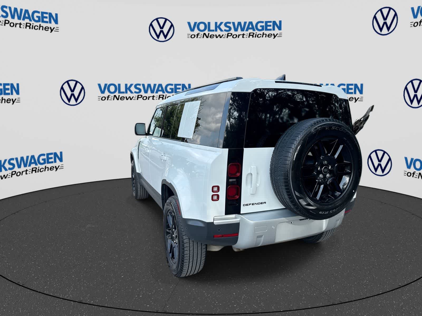 Land Rover Defender S 2025