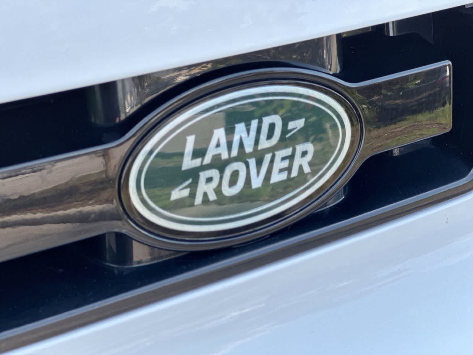 Land Rover Defender S 2025