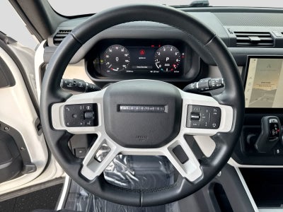 Land Rover Defender S 2025