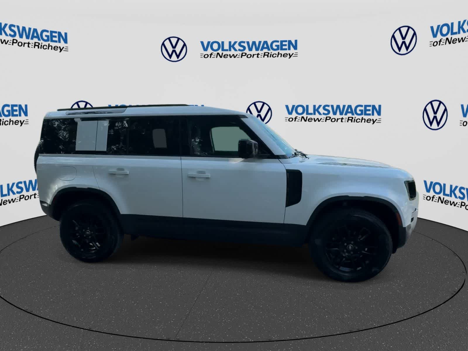 Land Rover Defender S 2025