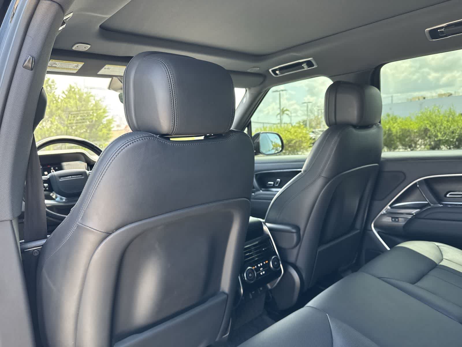 Land Rover Range Rover SE 2023
