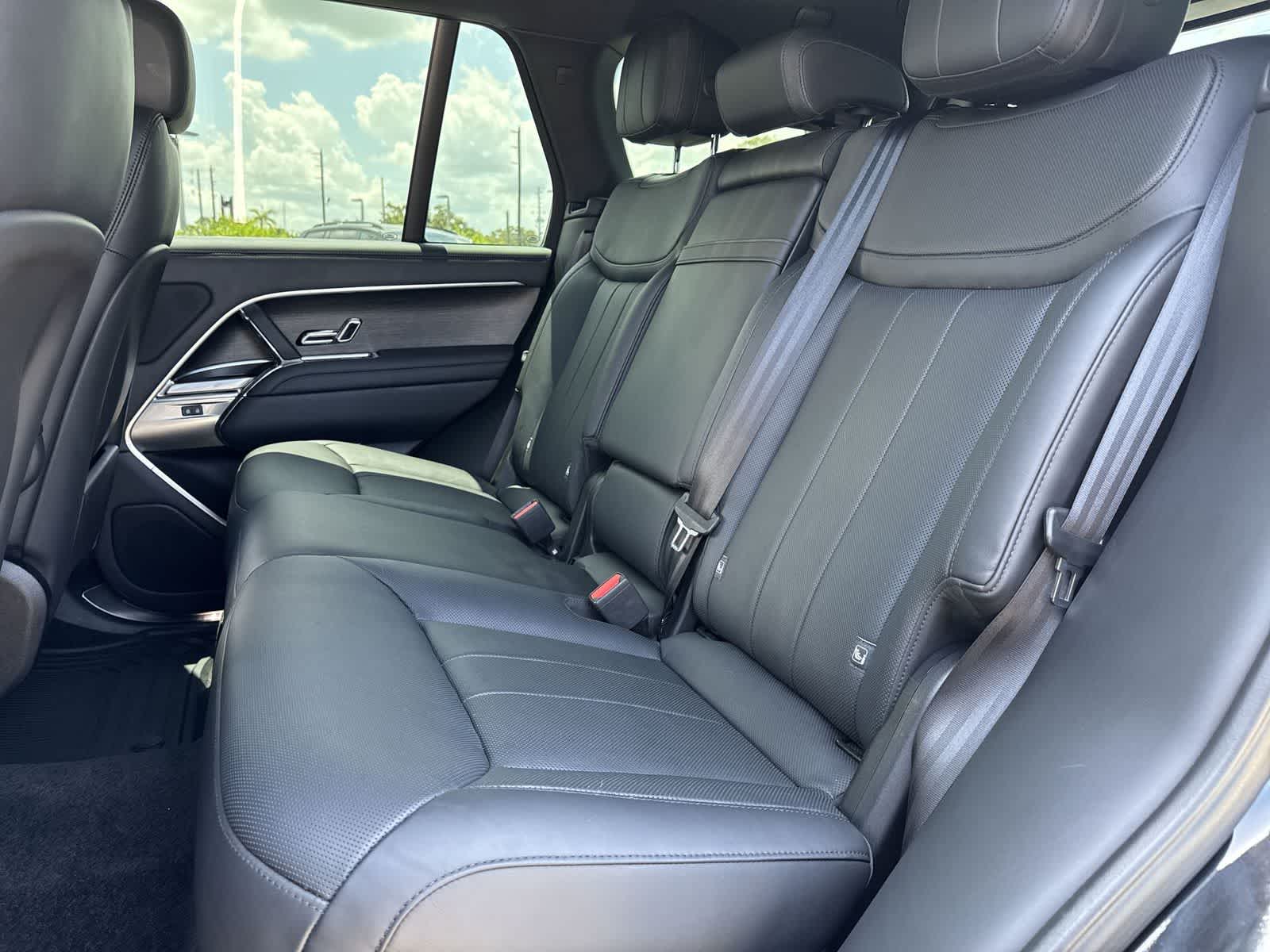 Land Rover Range Rover SE 2023