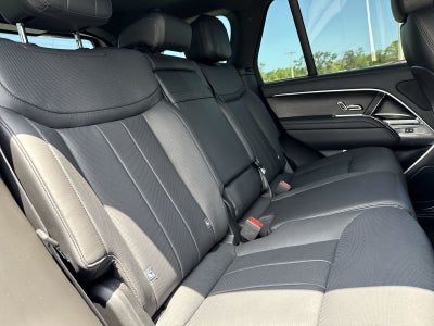 Land Rover Range Rover SE 2023