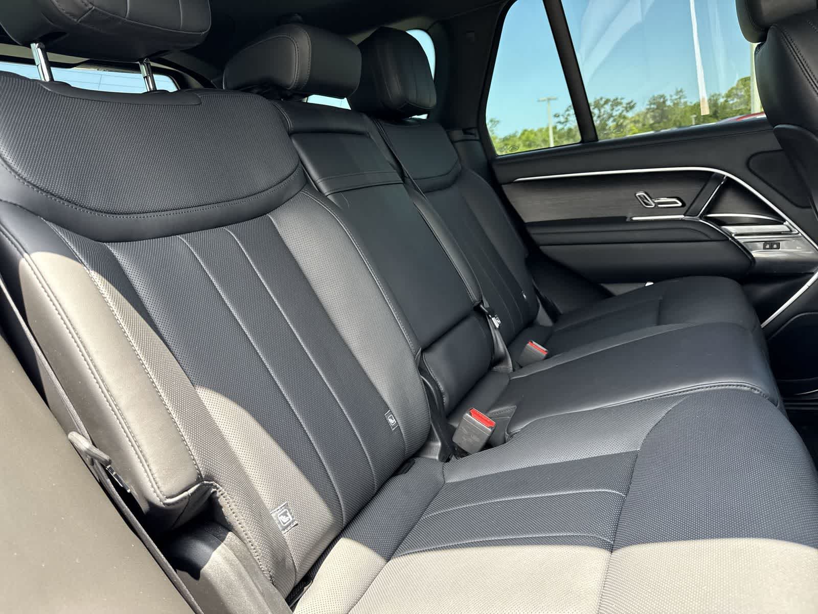 Land Rover Range Rover SE 2023